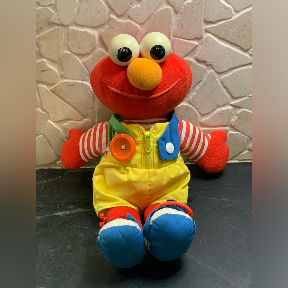PLAYSKOOL | Dress Me Up Elmo Doll